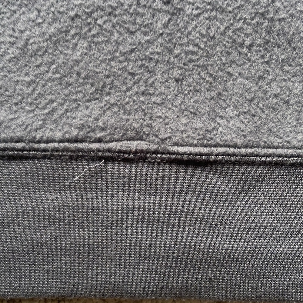 Grayson/Threads Sweatshirt - Picture 7 of 7